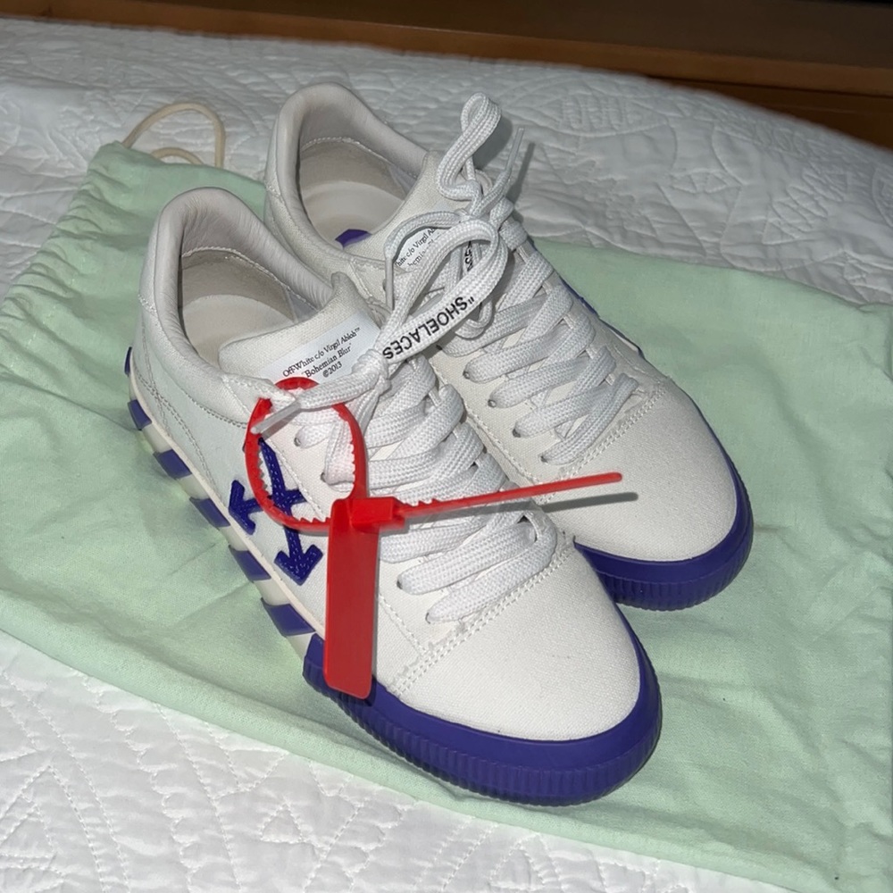 OFF-WHITE SNEAKERS size 39 WORN ONE TIME